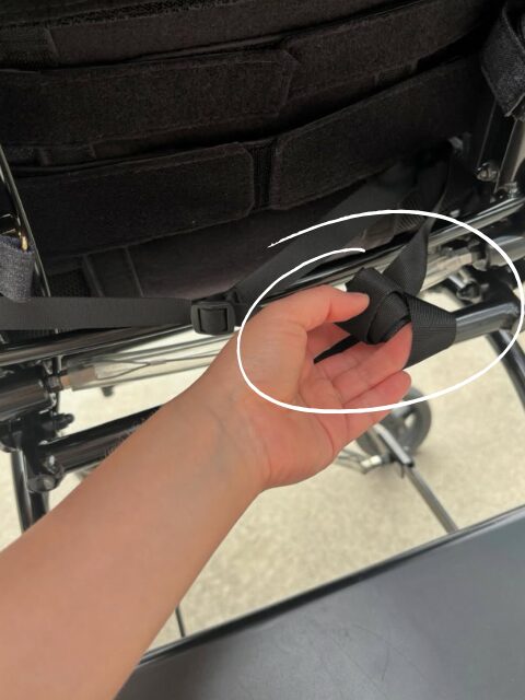 必要のない紐は収納