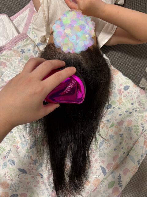 髪の毛の絡まりを取る