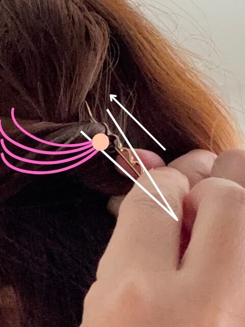 ヘアピンが見えない留め方