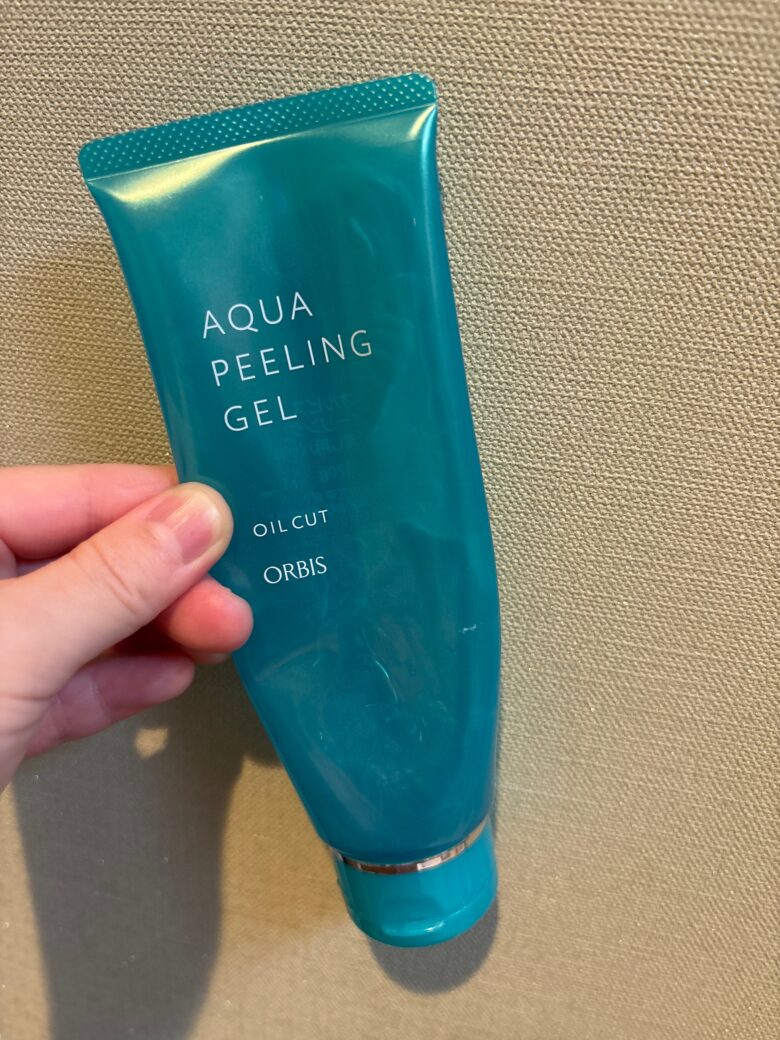 小鼻の黒い点々