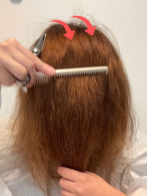 後ろ髪を自分でカット