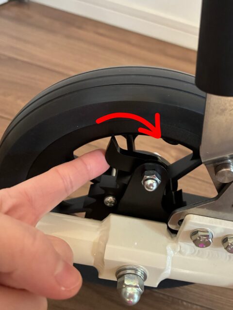 プロスターのつまみを倒す