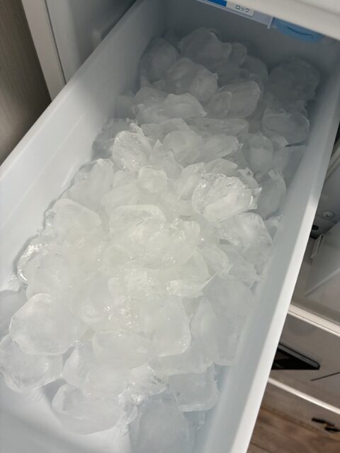 きれいで安心できる氷