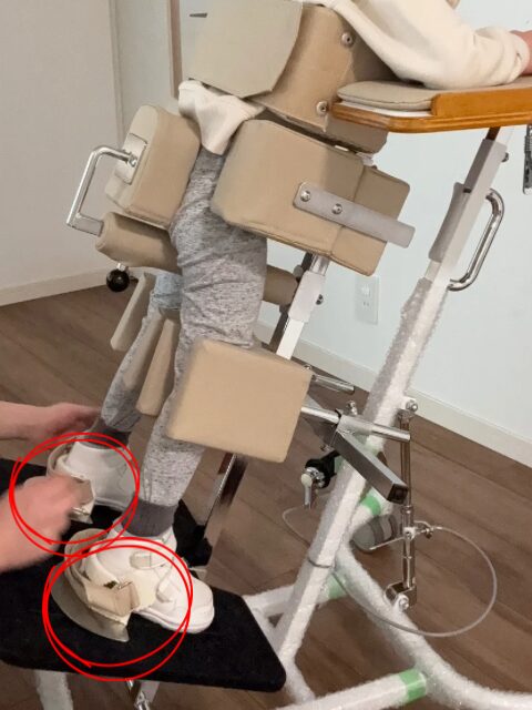 肢体不自由児のプロンボード