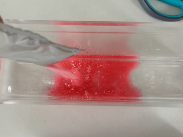 製氷機クリーナーはピンク色