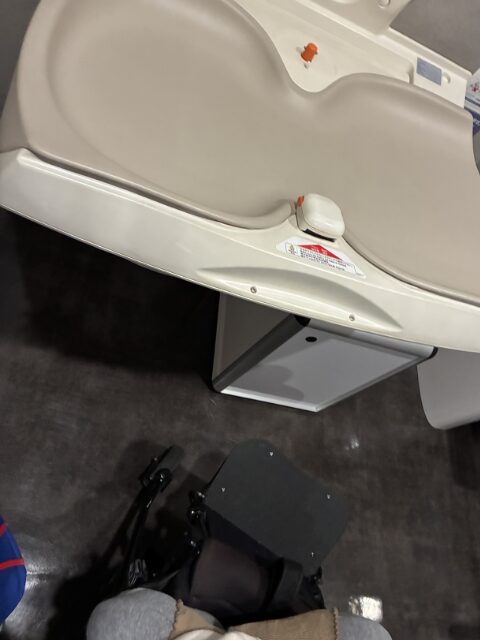 バンテリンドームのレストランシートのおむつ交換