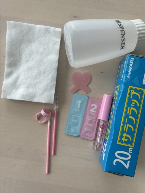 まつ毛パーマをする準備
